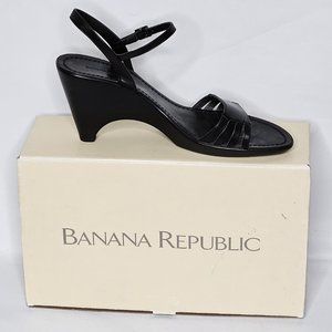 Banana Republic black sandal, size 9, NIB 3 ½" heel